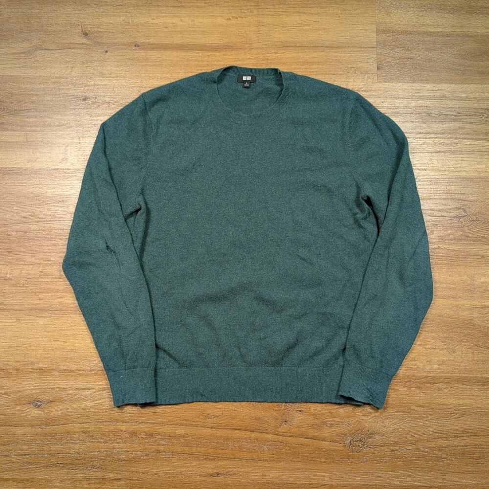 Uniqlo Cashmere Crew Neck Sweater Mens Medium Green Preppy Quiet Luxury *Flaw*